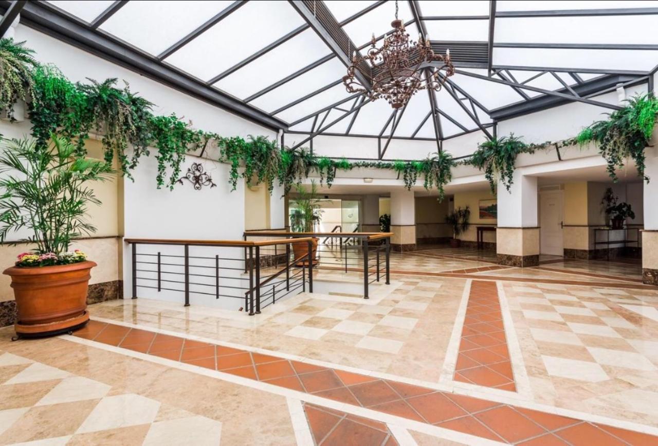 Apartament Terrazas De Banus Marbella Zewnętrze zdjęcie